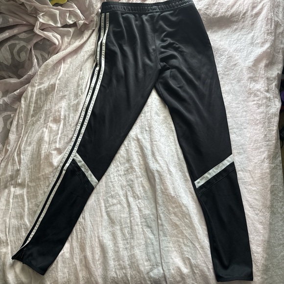 Women’s Adidas Joggers - Picture 5 of 8